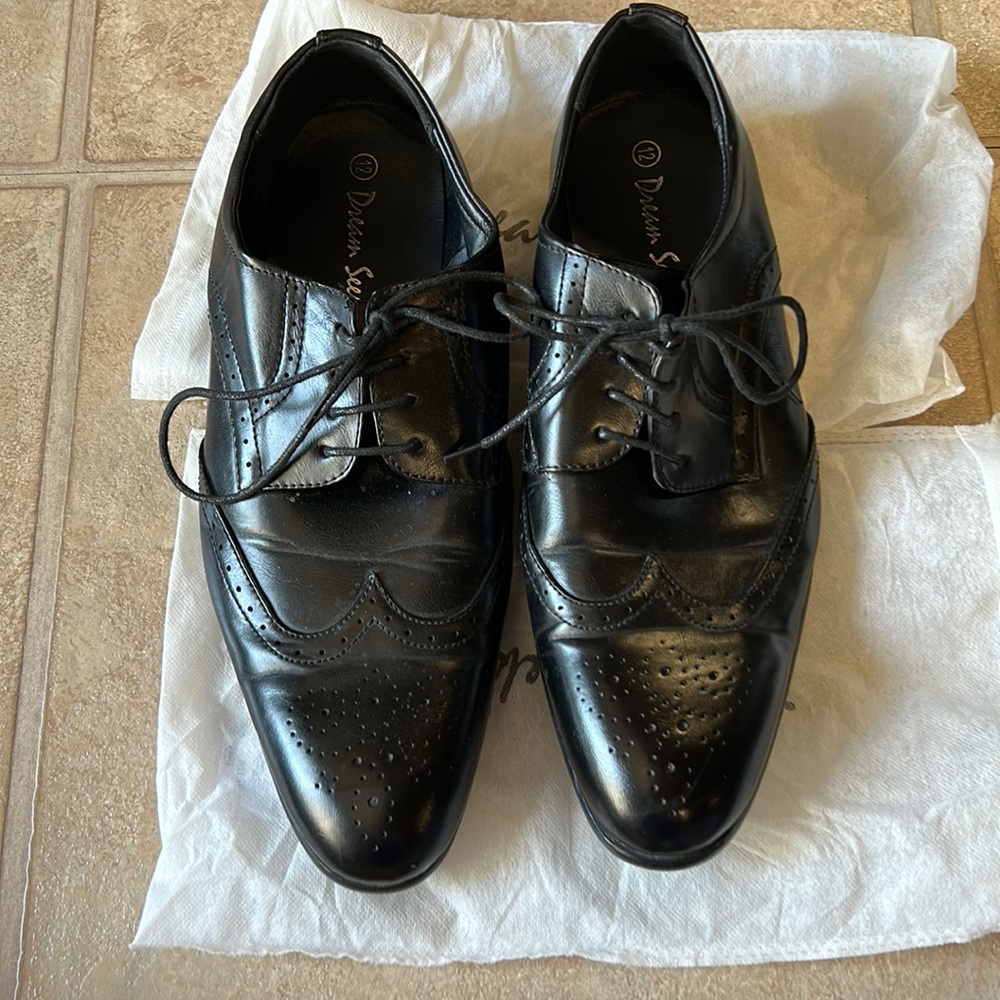 Dream Seek, size 12, black dress shoes